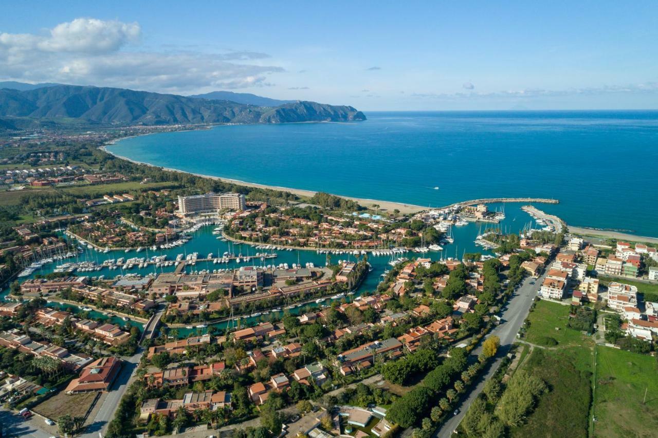 Residence Delfino, Portorosa Furnari Extérieur photo