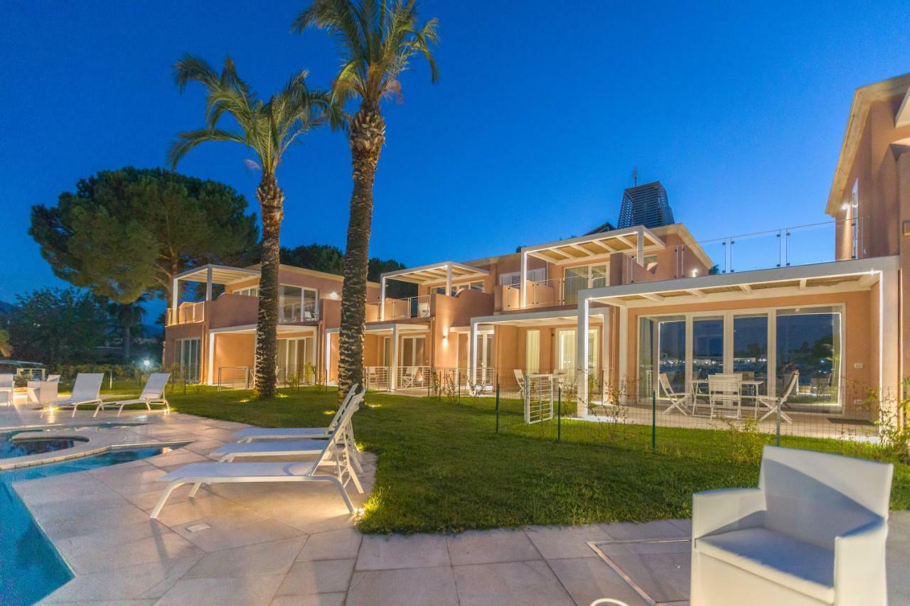 Residence Delfino, Portorosa Furnari Extérieur photo