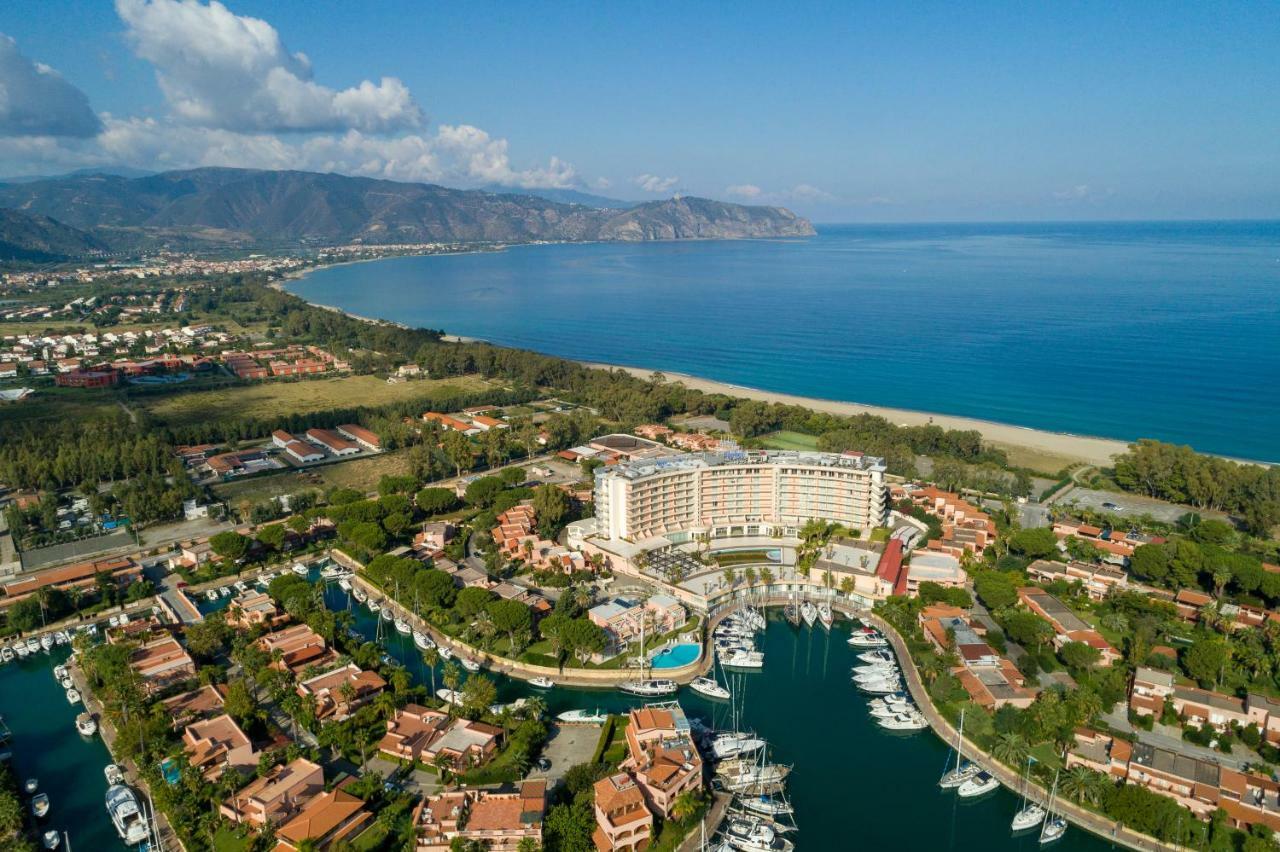 Residence Delfino, Portorosa Furnari Extérieur photo