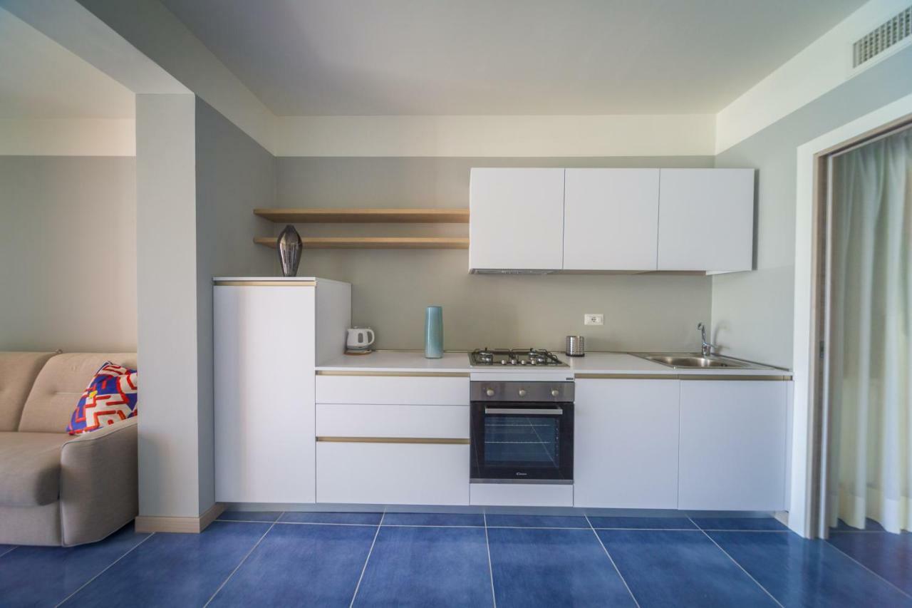 Residence Delfino, Portorosa Furnari Extérieur photo