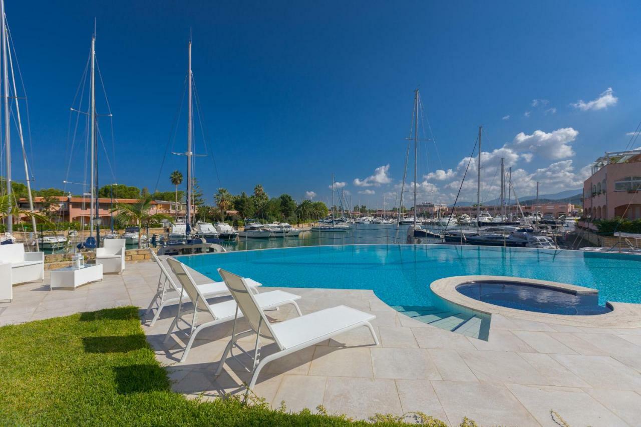 Residence Delfino, Portorosa Furnari Extérieur photo