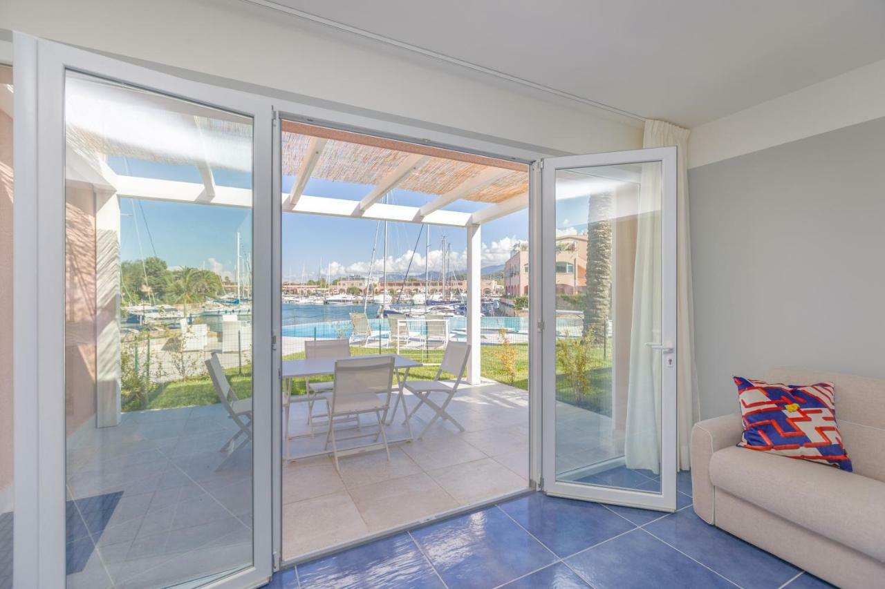 Residence Delfino, Portorosa Furnari Extérieur photo