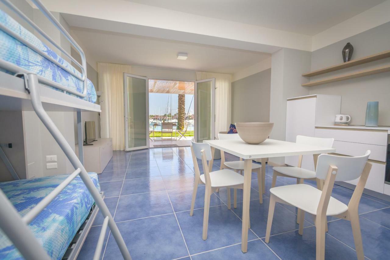 Residence Delfino, Portorosa Furnari Extérieur photo